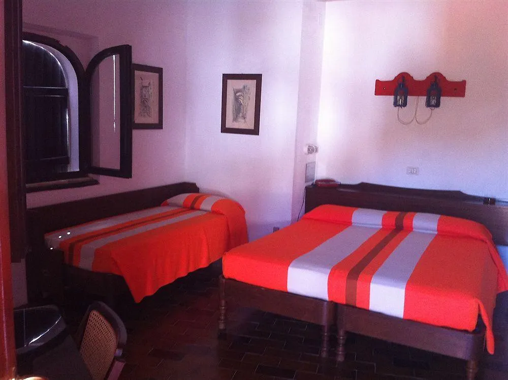 Hotel Cala Di Mola Porto Azzurro 4*,