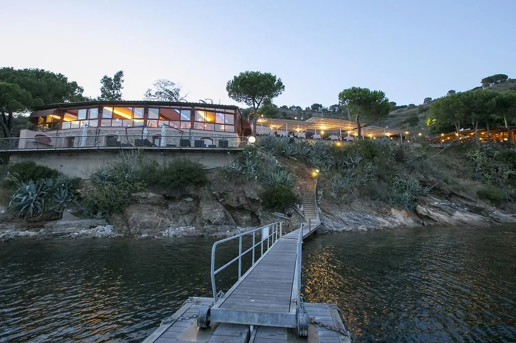 Hotel Cala Di Mola Porto Azzurro 4*,