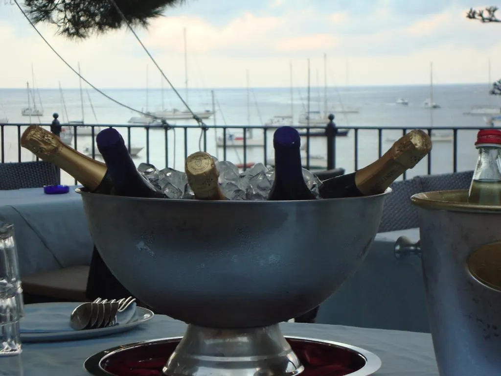 Hotel Cala Di Mola Porto Azzurro Aparthotel